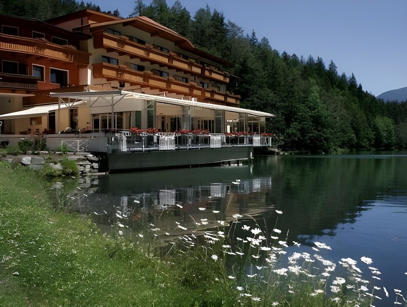 Parkhotel Tristachersee 1