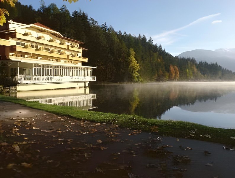 Parkhotel Tristachersee 4