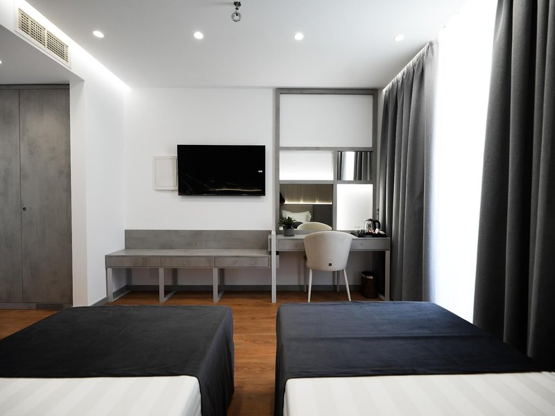 Naos Luxury Hotel 4