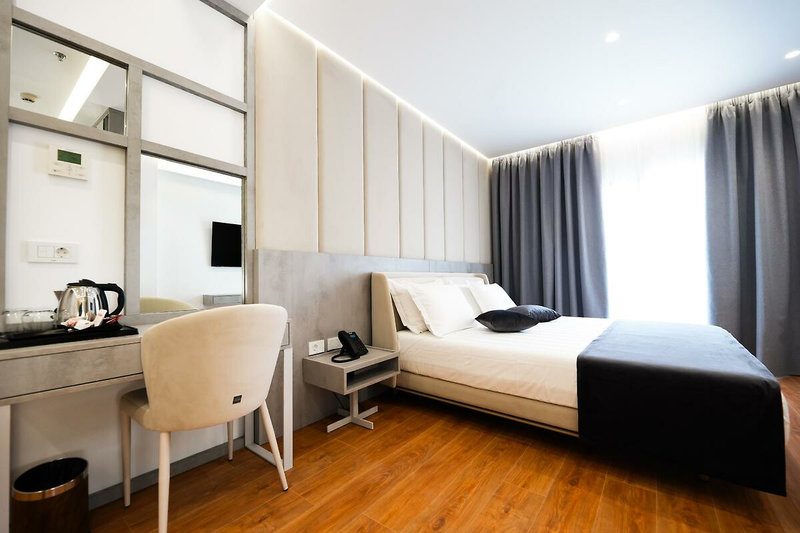 Naos Luxury Hotel 6