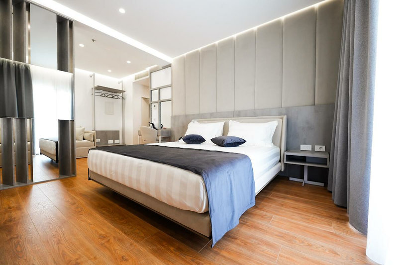 Naos Luxury Hotel 7
