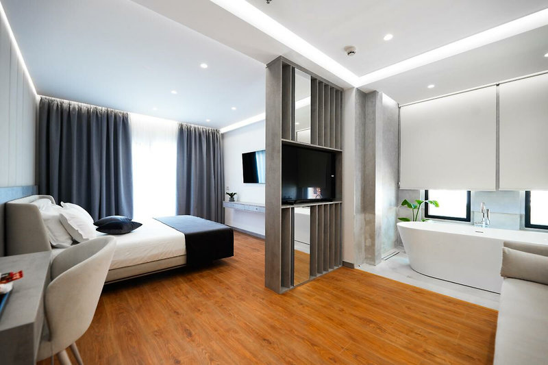 Naos Luxury Hotel 8