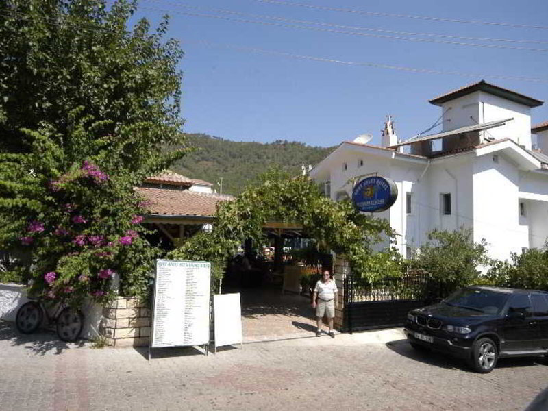 Kurt Apartments 3