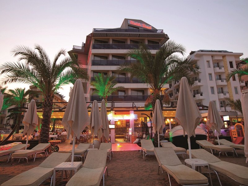 Aurasia Beach Hotel  4