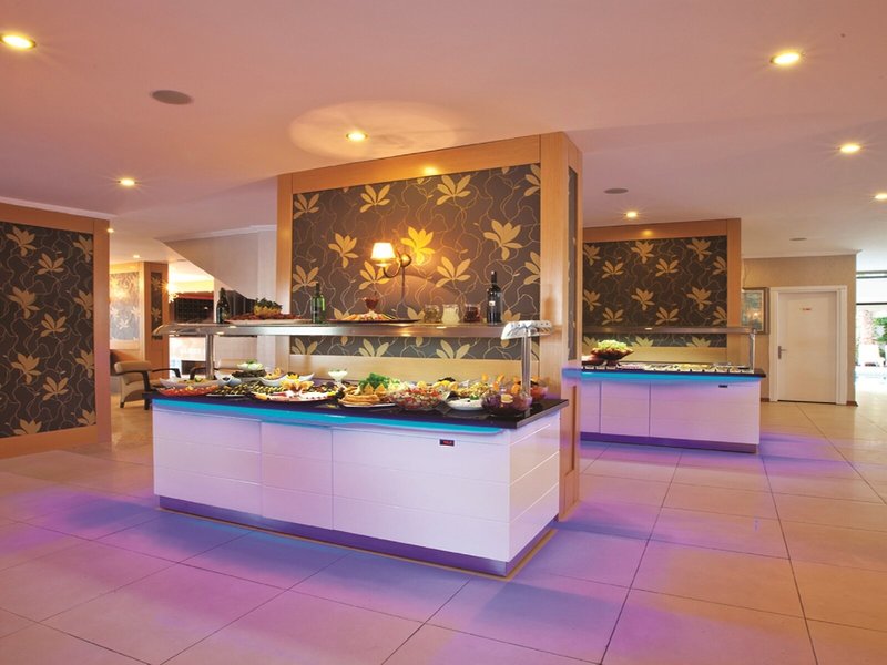 Aurasia Beach Hotel  20
