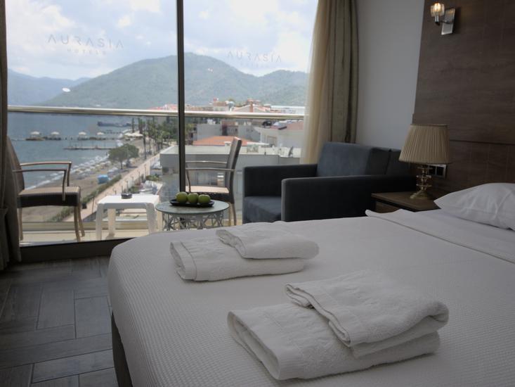 Aurasia Beach Hotel 5