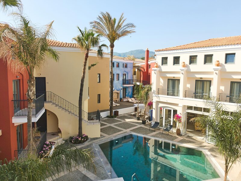 Grecotel Plaza Beach House 12