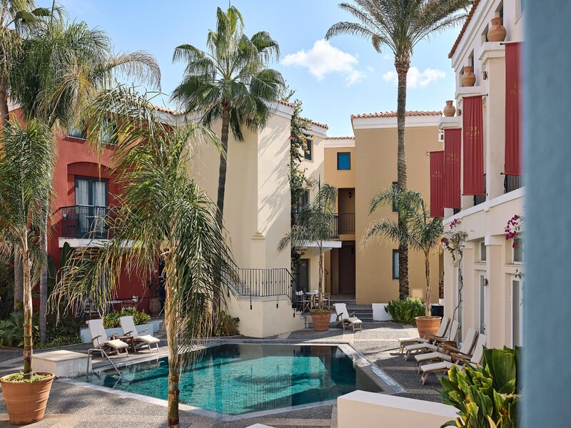 Grecotel Plaza Beach House 37