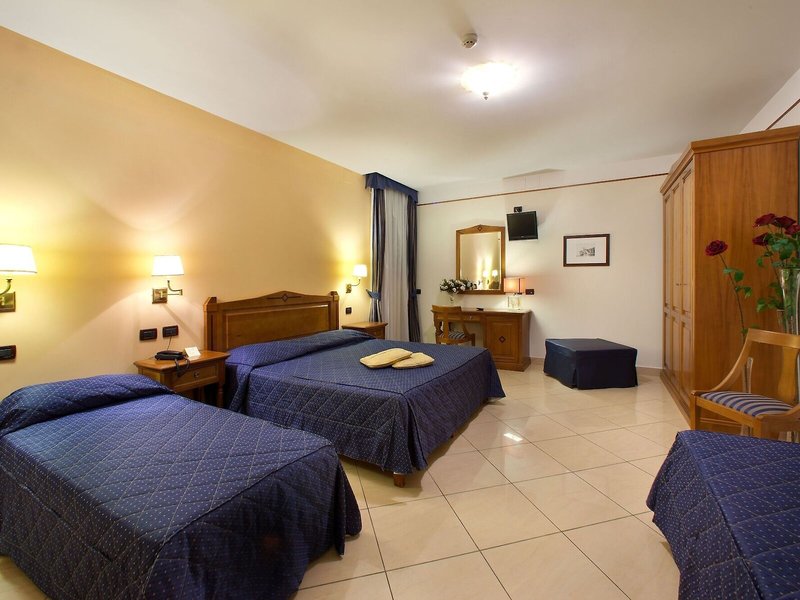 Ulisse Deluxe Hostel 19