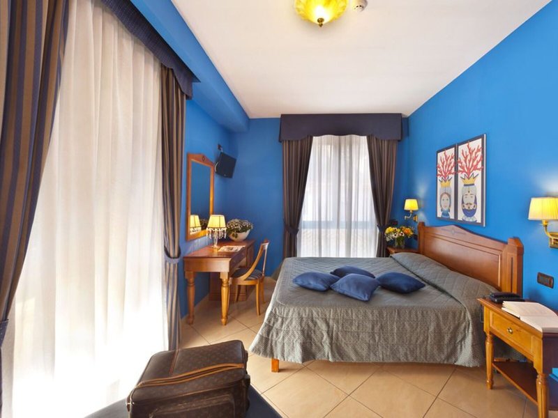 Ulisse Deluxe Hostel 11