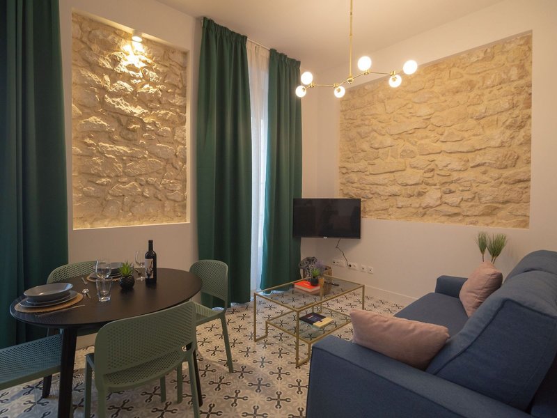 Apartamentos Teatro By Be Alicante 9