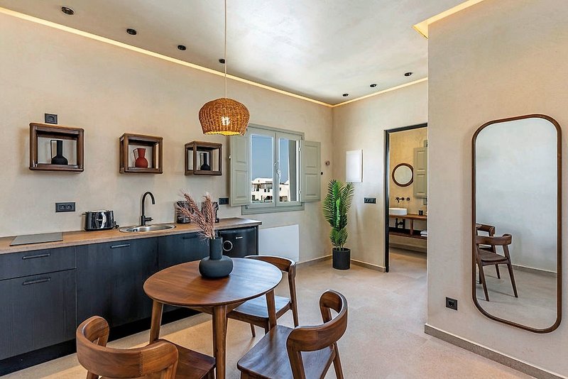 Peranosa the Residency 10