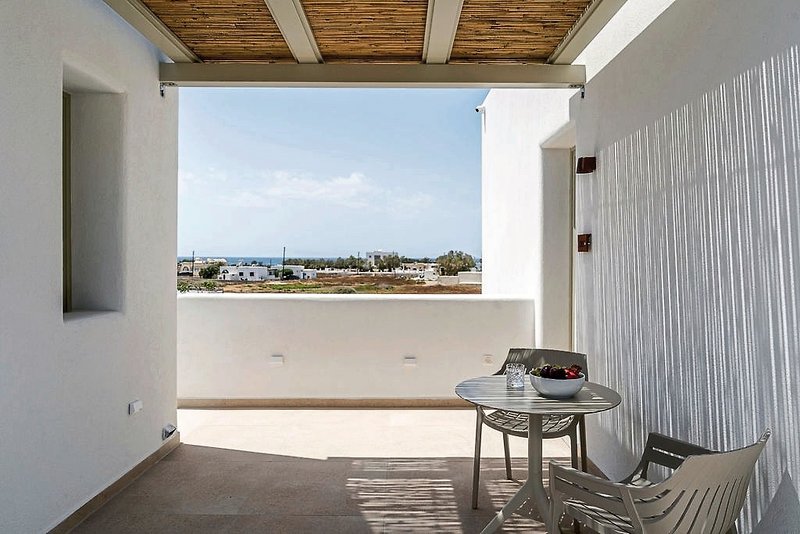 Peranosa the Residency 13