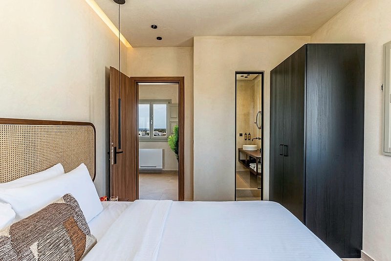 Peranosa the Residency 16