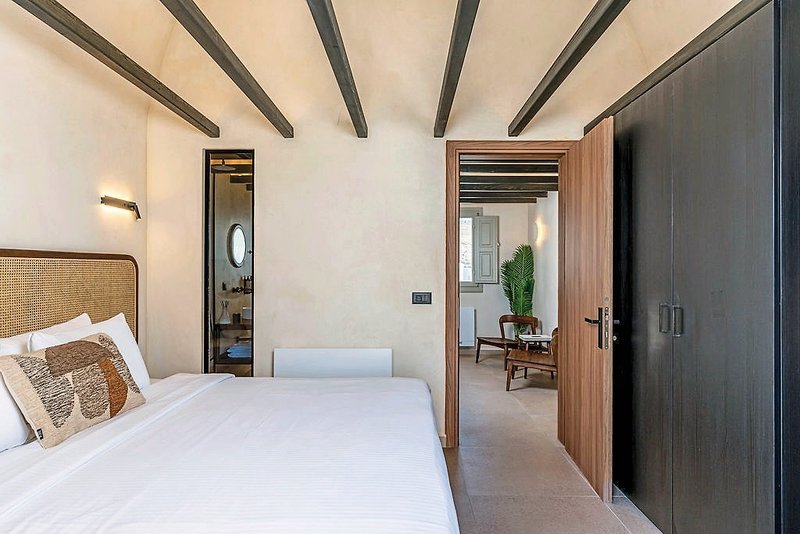 Peranosa the Residency 17