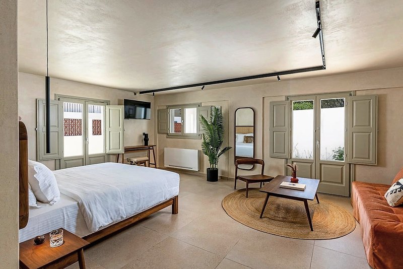 Peranosa the Residency 26