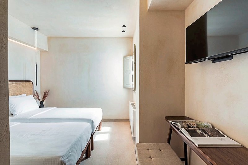 Peranosa the Residency 44