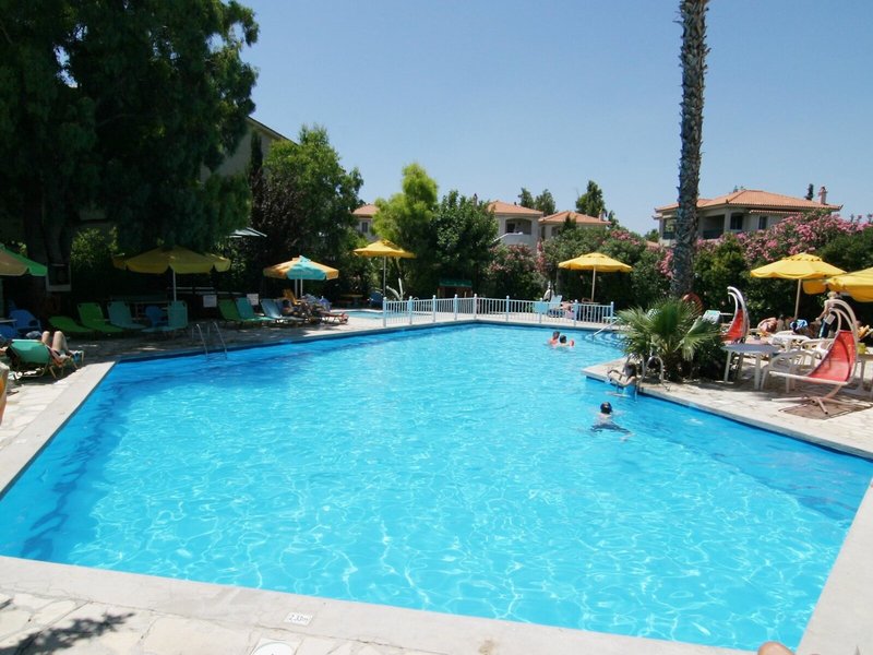 Hydrele Beach & Samian Blue Village 6