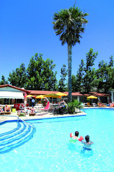 Hydrele Beach & Samian Blue Village 7