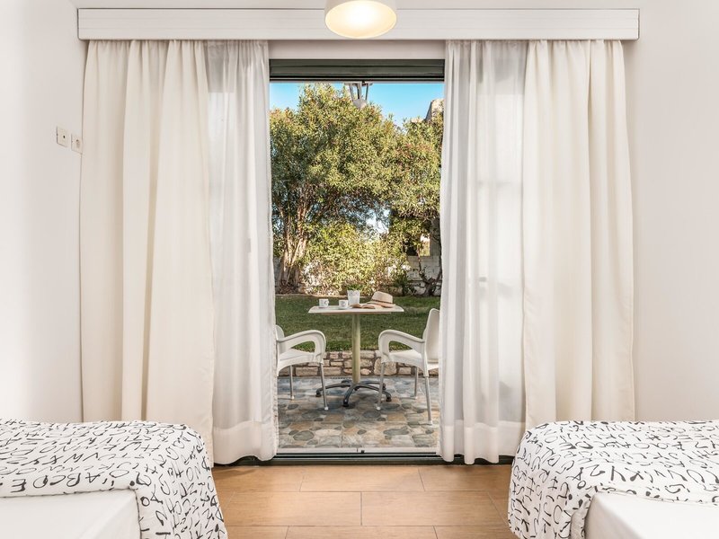 Hydrele Beach & Samian Blue Village 14