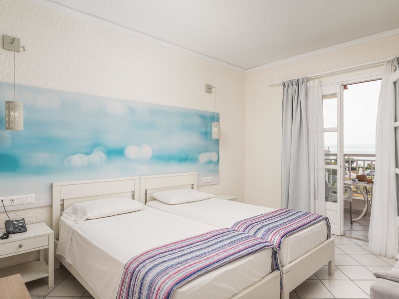 Hydrele Beach & Samian Blue Village 16