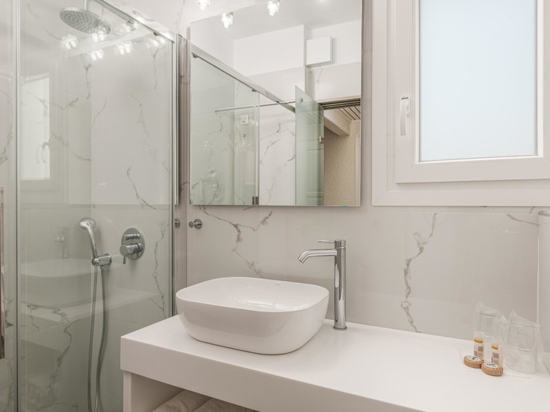 Hydrele Beach & Samian Blue Village 17