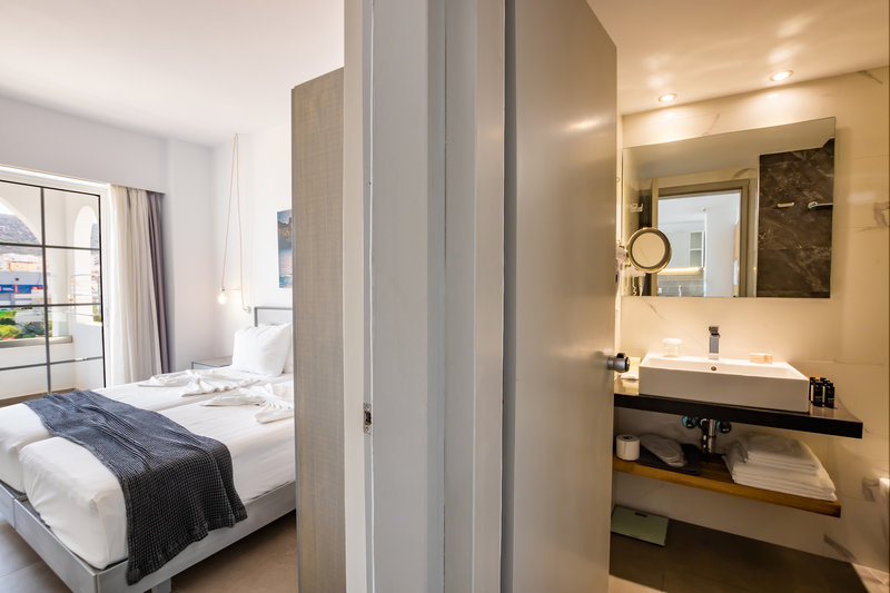 Alos Suites 16