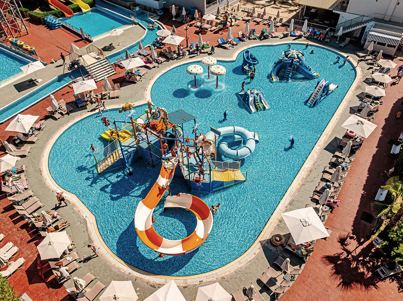 Caretta Beach Holiday Village 6