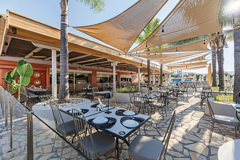 Caretta Beach Holiday Village 14