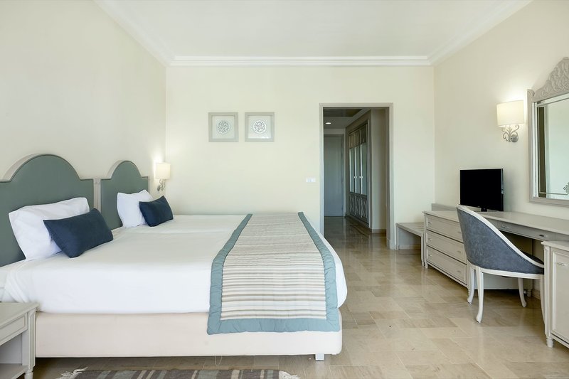 Iberostar Averroes 12