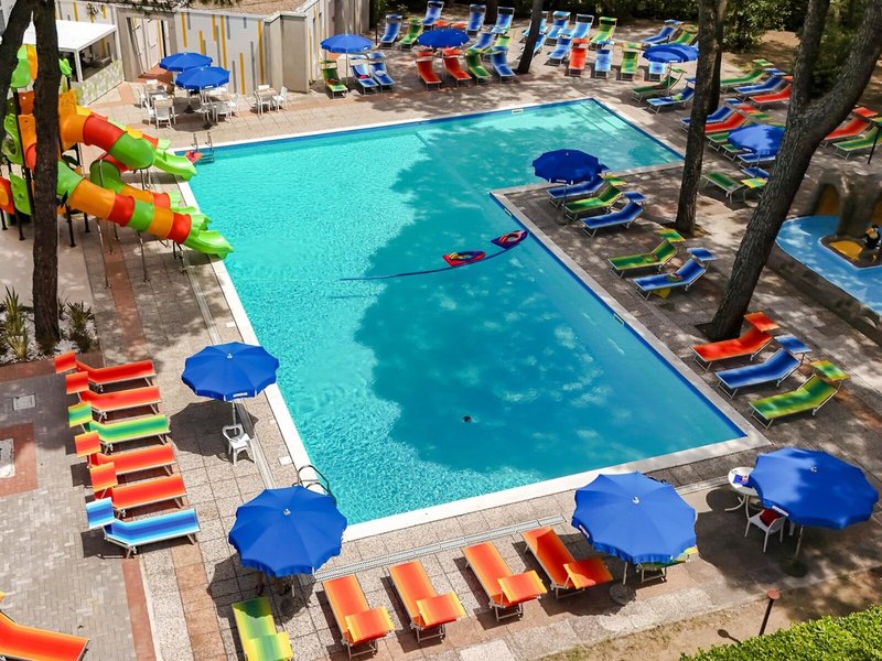 Color Bay Village 7