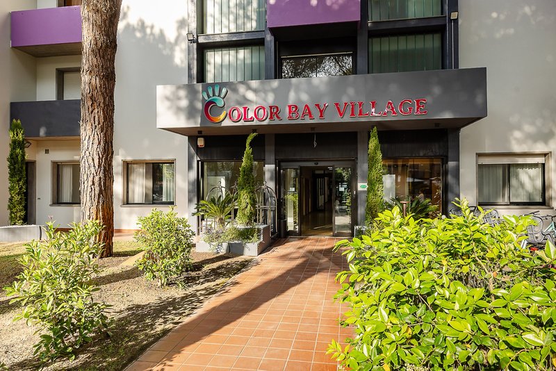Color Bay Village 6