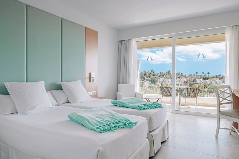 Iberostar Waves Playa Gaviotas 29