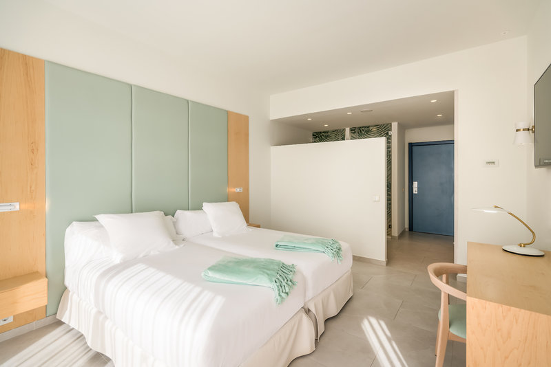 Iberostar Waves Playa Gaviotas 40