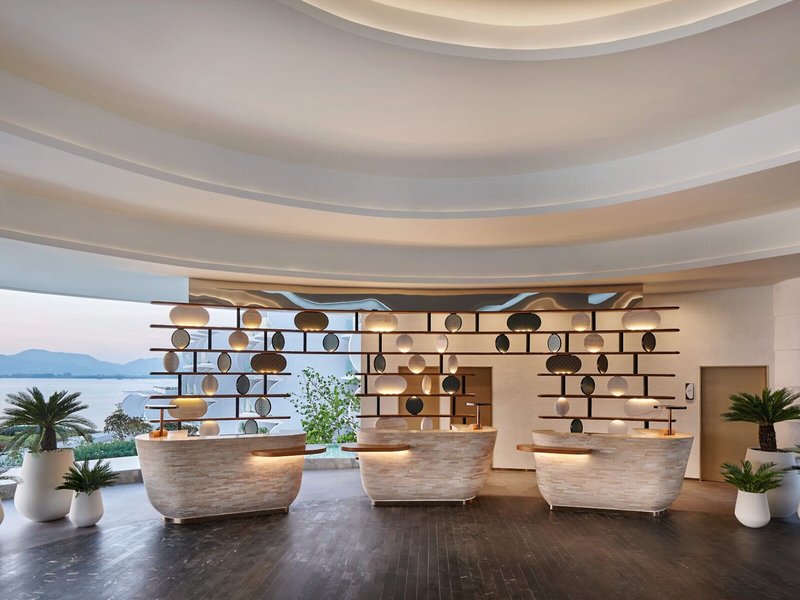 Veranda Resort Phuket Autograph Collection 12