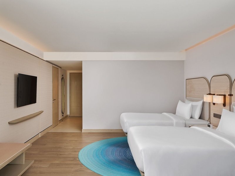 Veranda Resort Phuket Autograph Collection 25