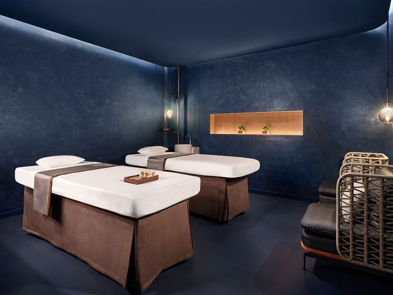 Veranda Resort Phuket Autograph Collection 33