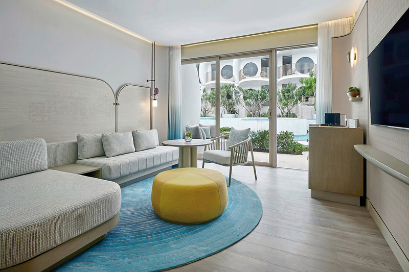 Veranda Resort Phuket Autograph Collection 44