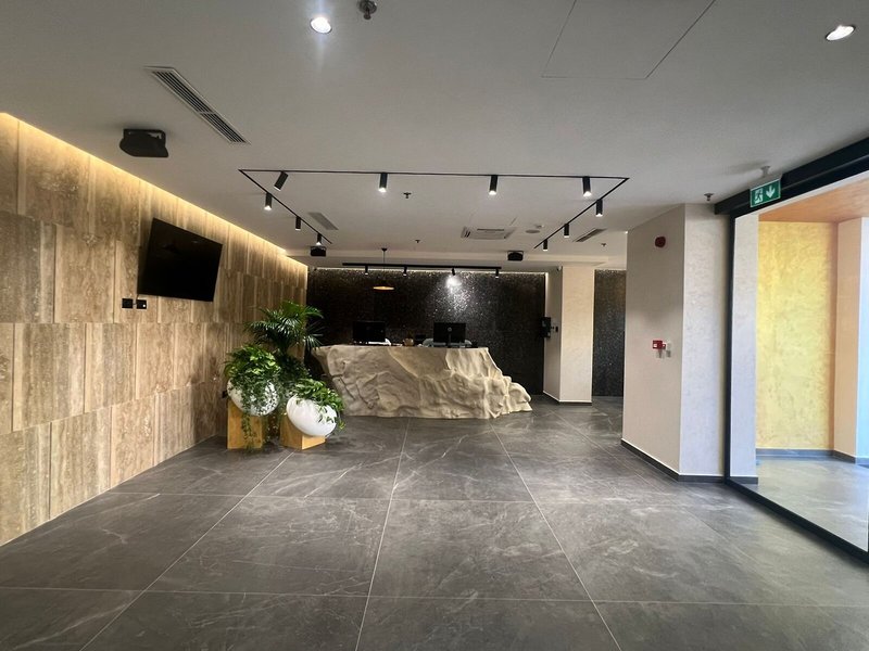 Bounty Hotel 3