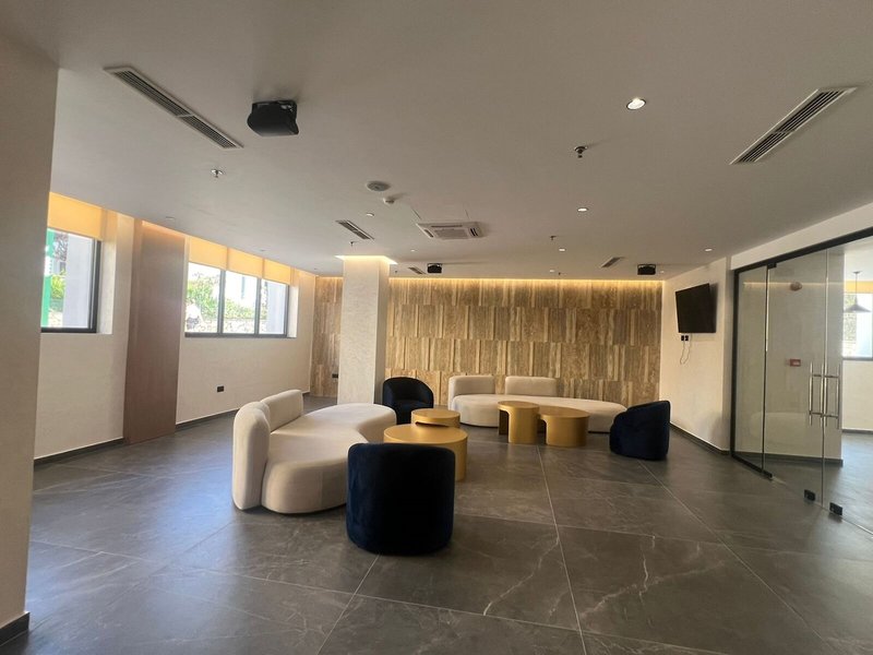 Bounty Hotel 4