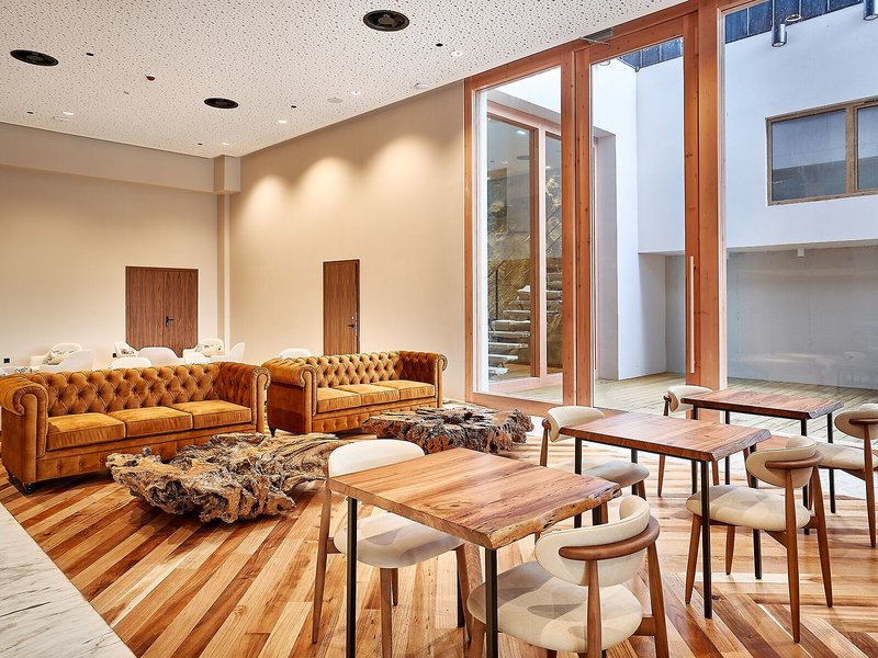 The Log Porto Hotel 15