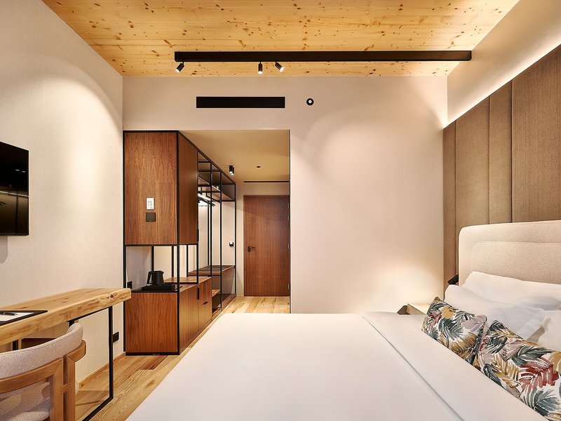 The Log Porto Hotel 16