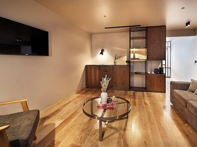 The Log Porto Hotel 17