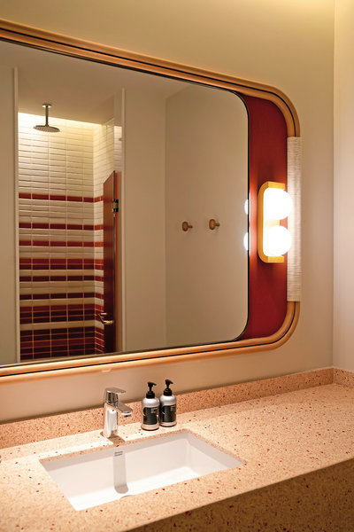 The Standard, Pattaya Na Jomtien 8