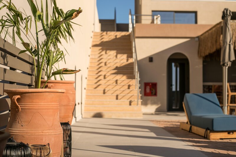 Este Elegant Suites & Villas 13