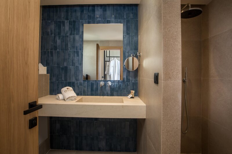 Este Elegant Suites & Villas 19