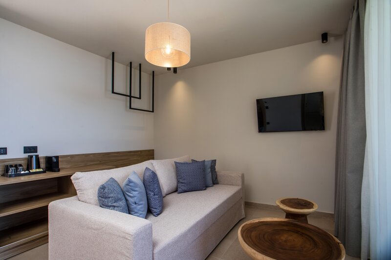 Este Elegant Suites & Villas 25