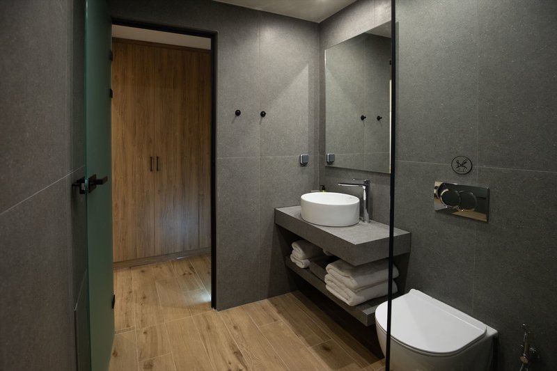 LUMO Boutique Suites 8