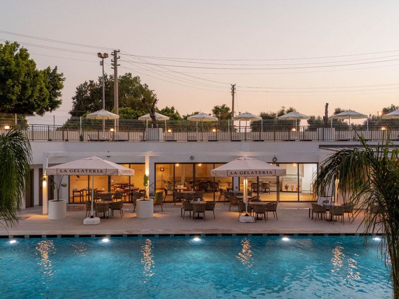 Prive Suite Side & Spa Hotel 11