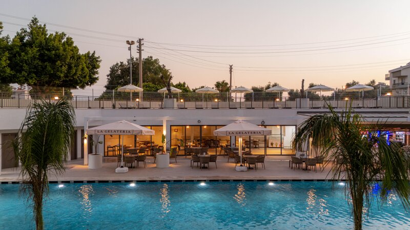 Prive Suite Side & Spa Hotel 2